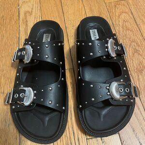 Steve Madden Flip Flops